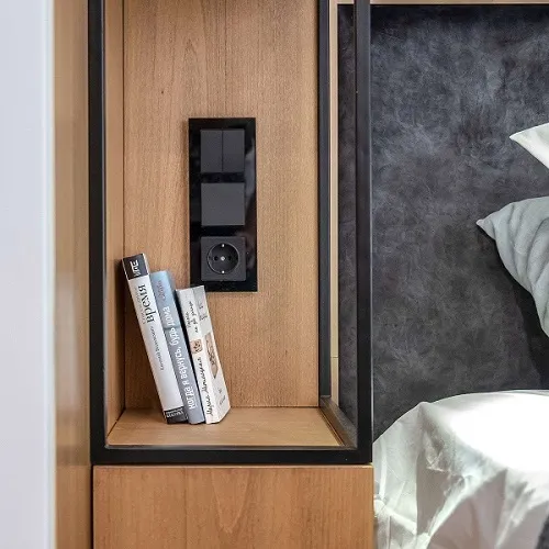 Выключатель проходной 1-кл. Черный матовый WERKEL