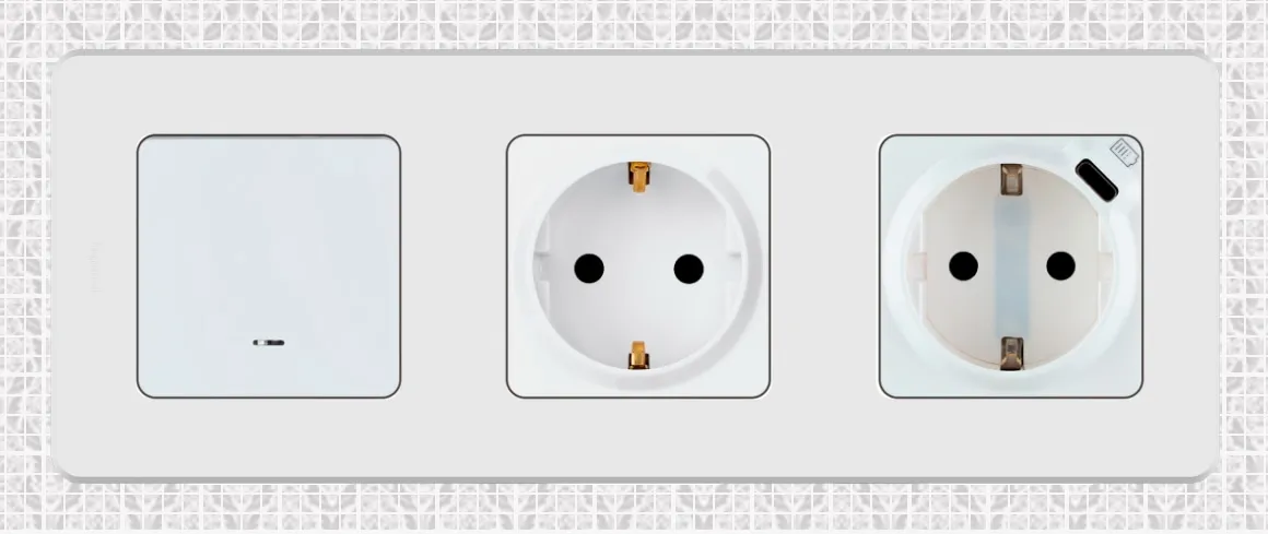 Рамка 3-я Белый INSPIRIA LEGRAND