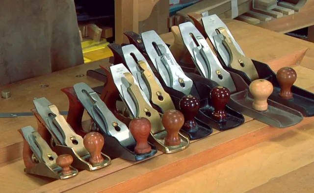 Инструмент ручного строгания Инструмент ручного строгания