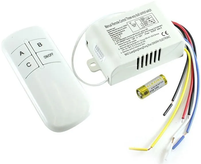 Выключатель 220V 3 канала с пультом