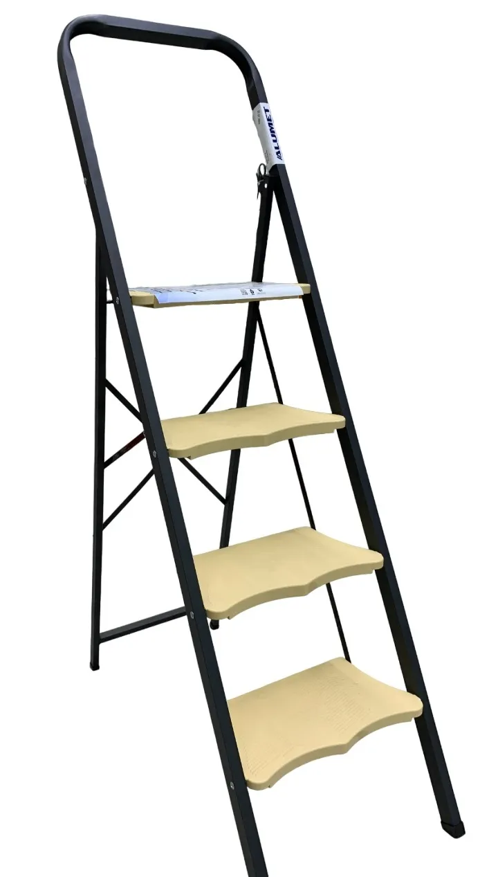 Стремянка стальная 4 ступени пластиковые широкие (МК804P) (ALUMET)