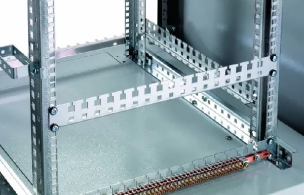 Винт М3*20 полукруг с гайкой и шайбой цинк (20 шт.) (Стройбат), уп