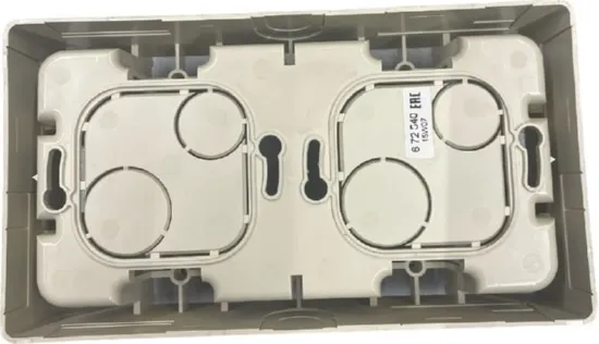 Коробка для накладного монтажа (2-я) Белый ETIKA LEGRAND