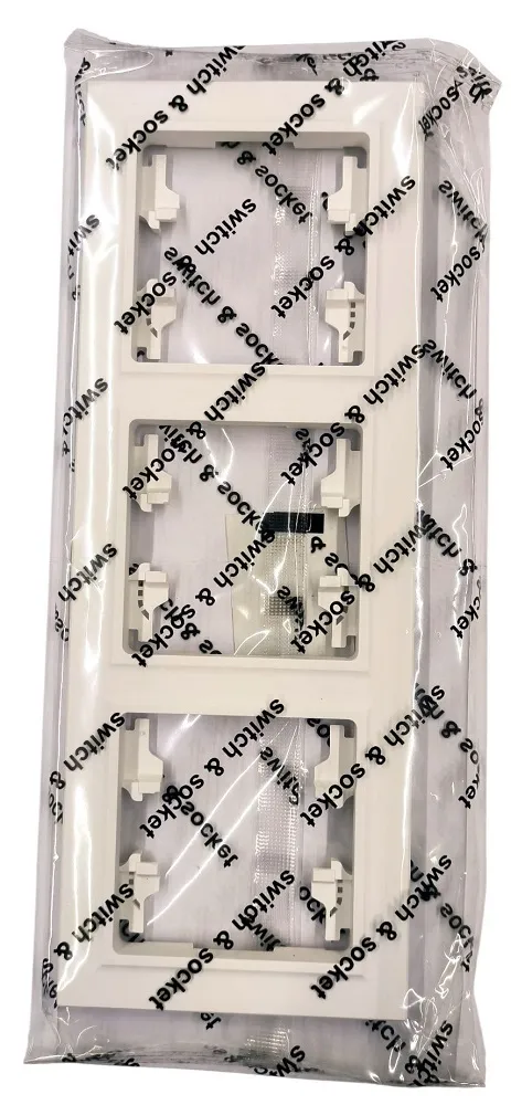 Рамка 3-я белая вертикальная U1A-031-2 SoftTouch "Uno" AWSproducts