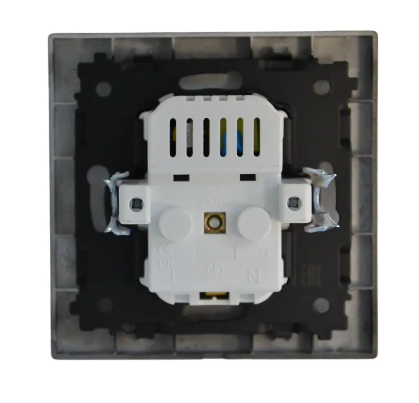 Розетка 1-я с/з с USB (5В, 2.1А) чёрная SD-P1017B "Standard" AWSproducts