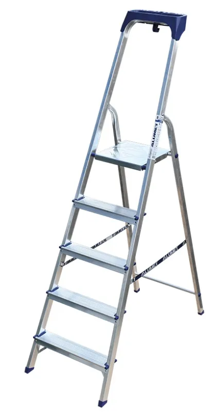 Стремянка алюминиевая 5 ступеней с пластиковым органайзером  (AM705AK011) (ALUMET)