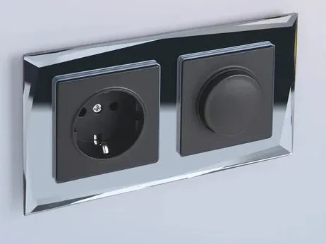 Рамка 2-я Черный (стекло) Diamant WERKEL