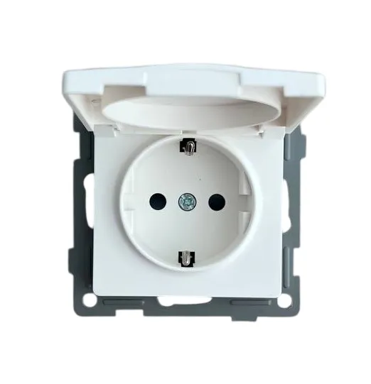 Розетка 1-я с крышкой с/з с шторками белая U1A-012 SoftTouch "Uno" AWSproducts