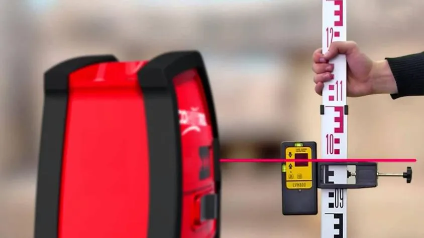 Нивелирные рейки: применение