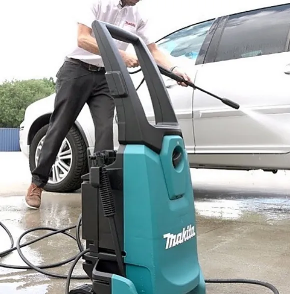 Мощные и надежные мойки высокого давления Makita