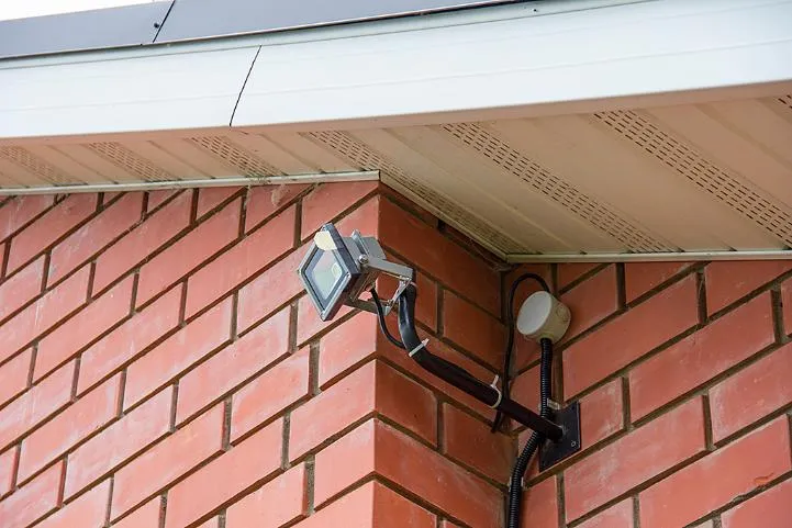 Как выбрать прожектор для дачи