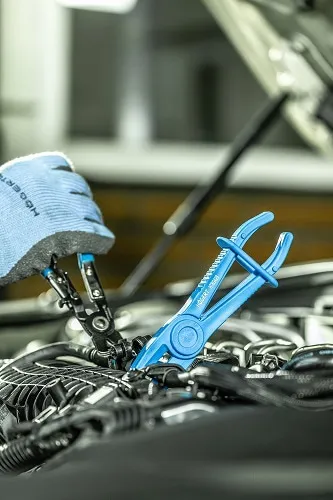 Набор зажимов с фиксатором (нейлоновые), 3шт. HOEGERT, ком