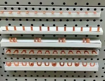 Шина соединительная типа PIN (12 штырей) 3Р 63А 22 см