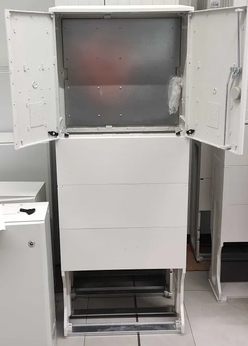 Шкаф стеклопласт. RKT 66.1-24S-0 (к-т шкаф, фунд. надст.) Saks-pol