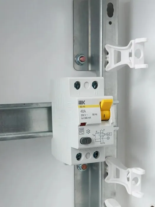 УЗО ВД1-63 40/2 300мА, тип АС, 4,5кА IEK