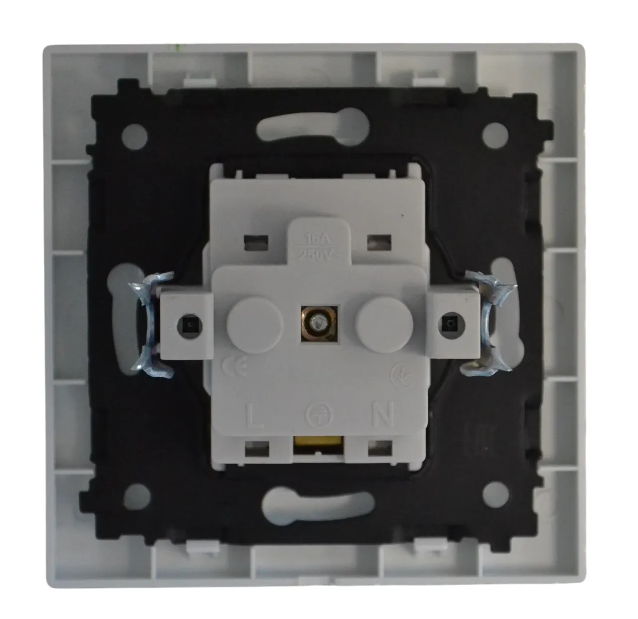 Розетка 1-я с крышкой с/з белая SD-P1013W "Standard" AWSproducts