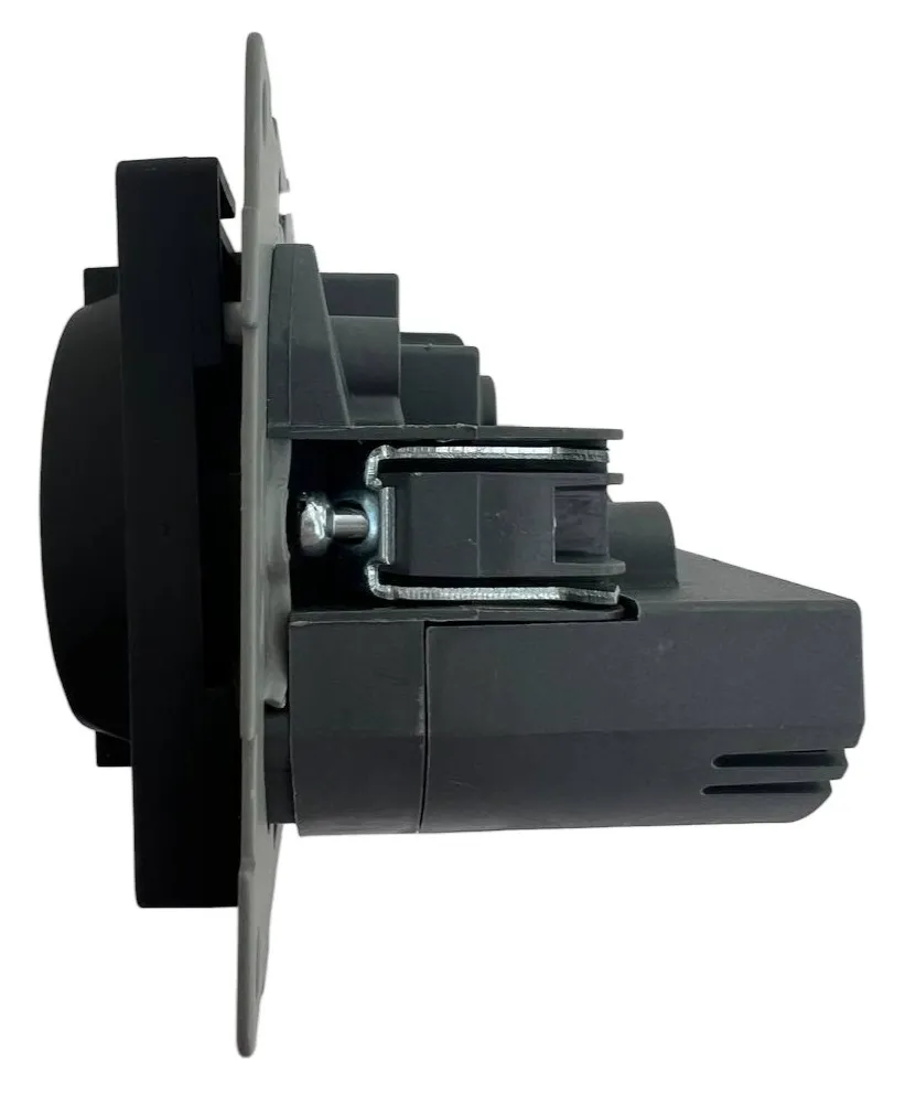 Розетка 1-я с/з с шторками с USB и TYPE C (5В, 2.1А) чёрная U2B-011 SoftTouch "Uno" AWSproducts