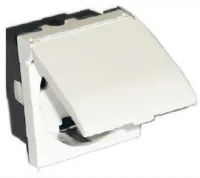 45-Розетка с з/к, со шторками  и крышкой (бел.) Экопласт