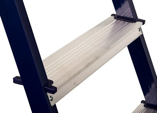 Стремянка стальная 7 ступеней (M8407) (ALUMET)