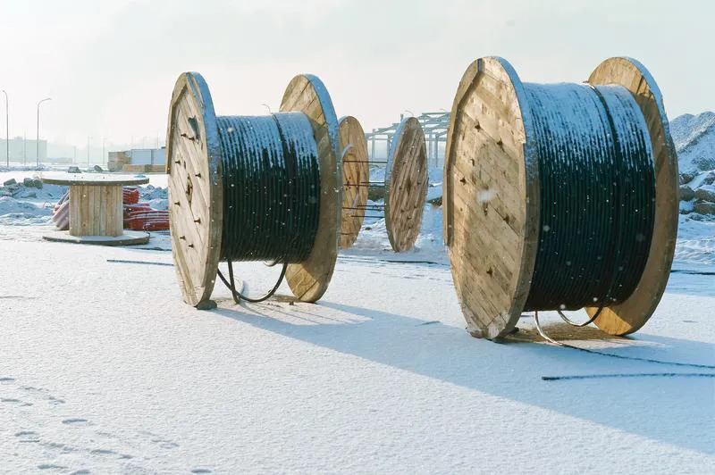 Особенности прокладки кабеля зимой