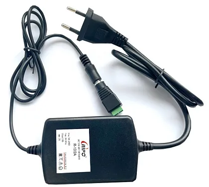 Импульсный блок питания 12В, 2А. Входное напряжение сети 100-240В, 50-60Гц