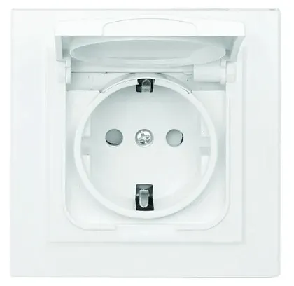 Розетка 1-я с/з IP44 с крышкой и шторками Белый Basic Минск