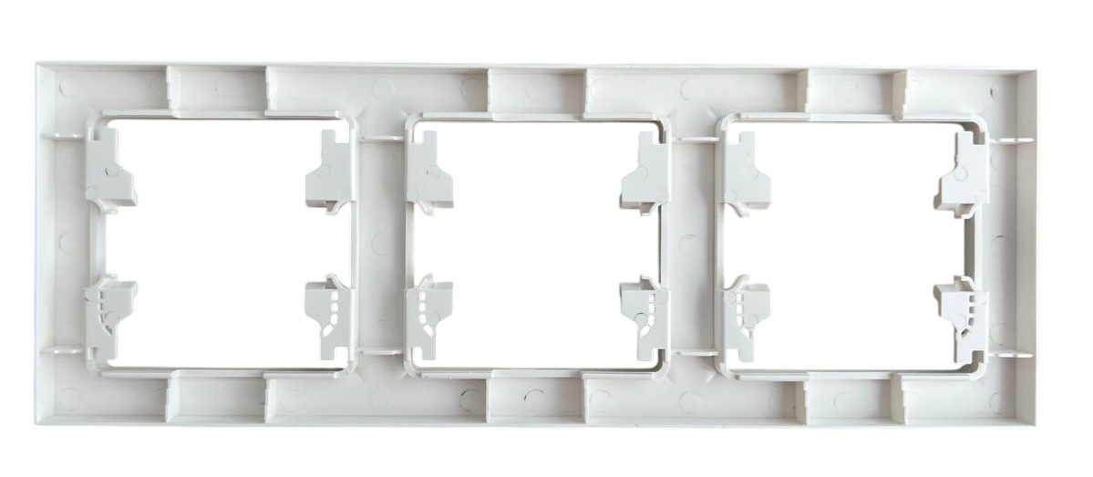 Рамка 3-я белая горизонтальная U1A-031 SoftTouch "Uno" AWSproducts
