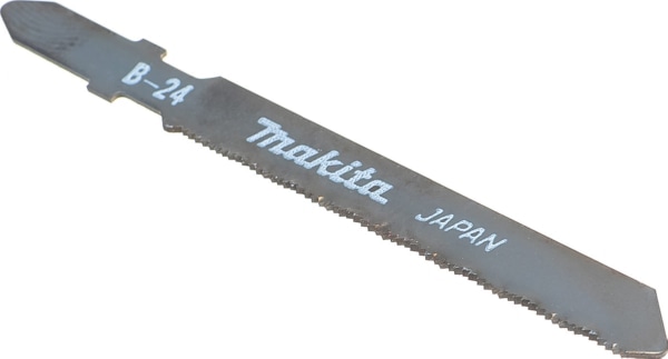 Пилки для лобзика № B24 5шт. Makita (A-85759) для железа,нержавещей стали, цветных металлов и синтет