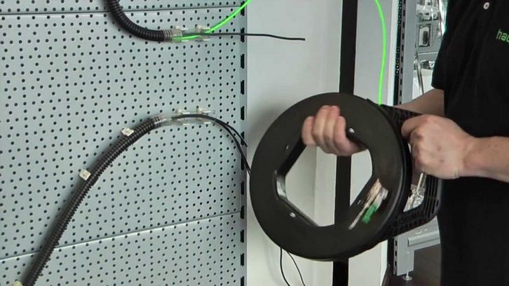 Устройство для протяжки кабеля PulltTec (30м.,d5)