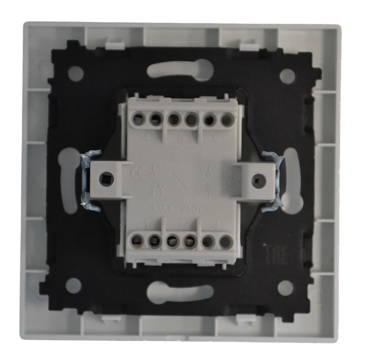 Выключатель проходной 1-кл. с подсветкой белый SD-P1004W "Standard" AWSproducts