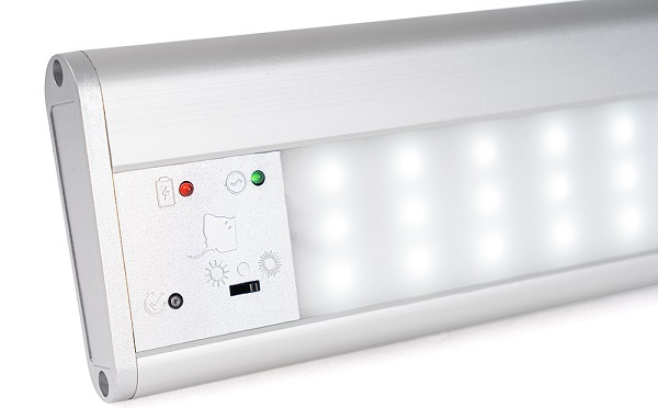 Светильник SKAT LT-2390 LED Li-Ion аварийный, 90 светодиодов, 1500мАч 180lm, время резерва — до 5/10