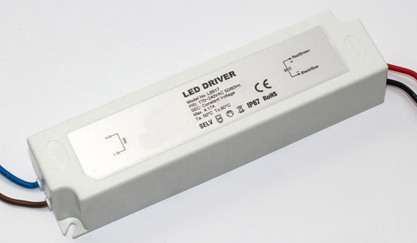 Блок питания для светодиодных лент 12V 100W IP67 (пластик)