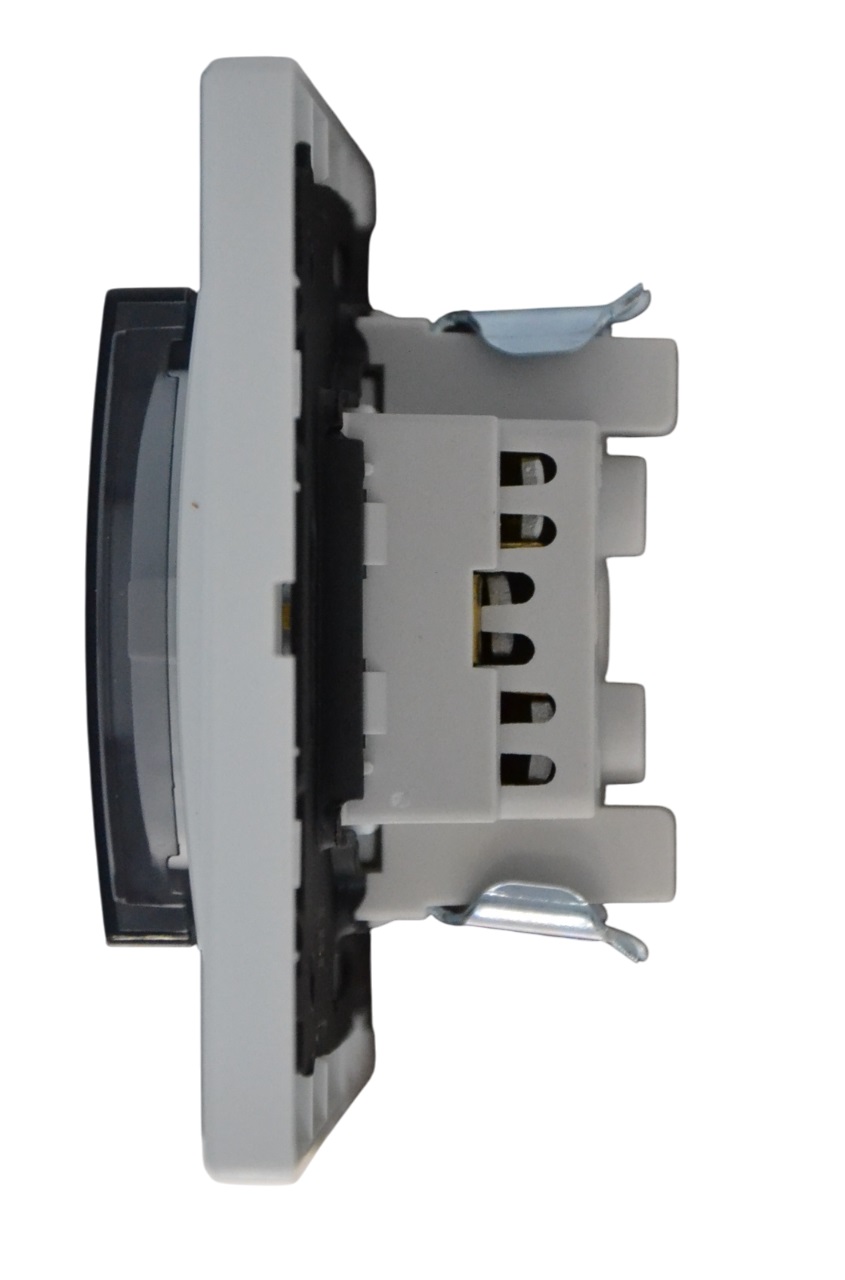 Розетка 1-я с крышкой с/з белая SD-P1013W "Standard" AWSproducts