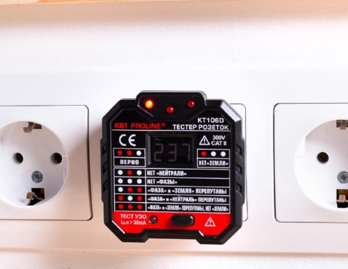 KT 106D "PROLINE" Тестер розеток и УЗО (КВТ)