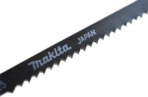 Пилки для лобзика № B25 5шт. Makita (A-85765) для неспецефической распиловки древесины, железа, цвет