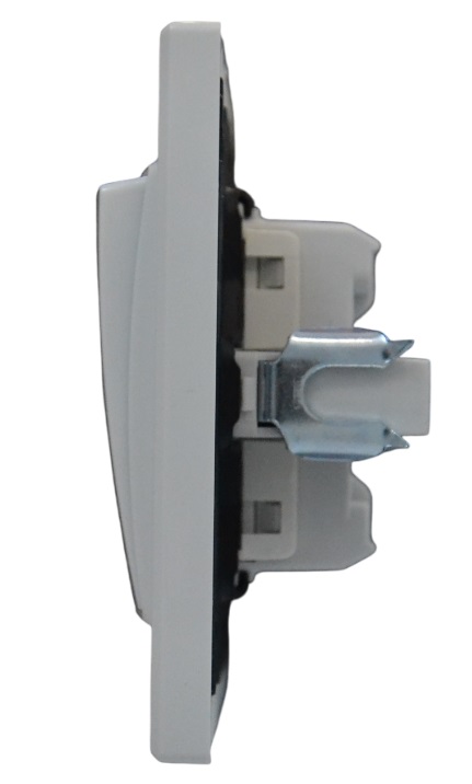 Выключатель проходной 1-кл. белый SD-P1003W "Standard" AWSproducts