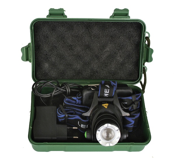 Фонарь Camelion E150 (налобный аккум 220В, черный, 3W CREE LED, фокус, 2 аккум., 3 реж, пластик, бок