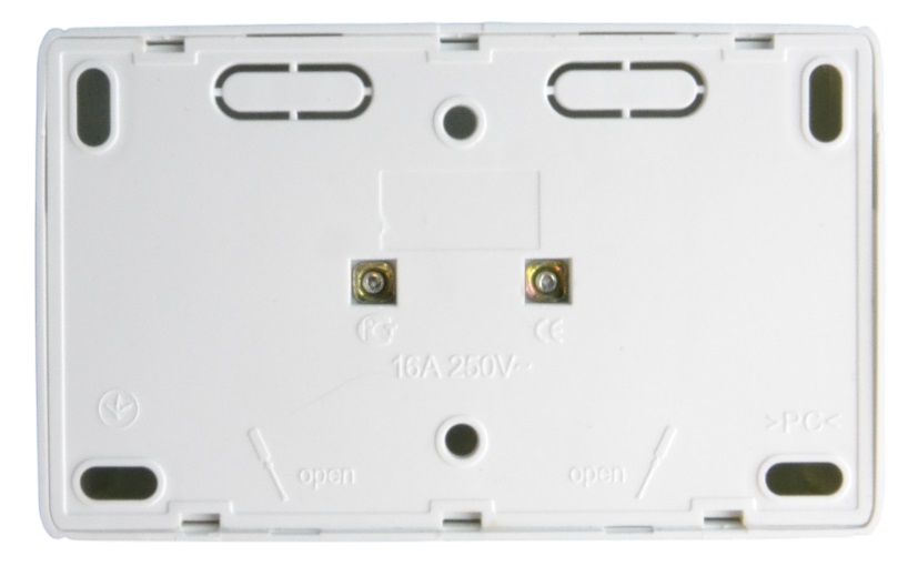 Розетка ОУ 2-я с/з белая SD-S006W "Standard" AWSproducts