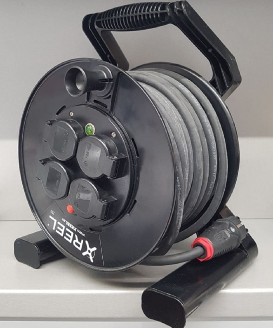 Удлинитель на катушке X-Reel 250 H05RR-F3x2.5 30m 4x220V "шуко" IP20