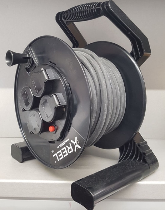 Удлинитель на катушке X-Reel 250 H05RR-F3x2.5 20m 4x220V "шуко" IP20