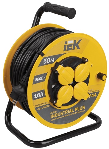 Удлинитель на катушке "Industrial PLUS" УК50 4 места с/з 50м 3х1,5мм2 IP44 IEK