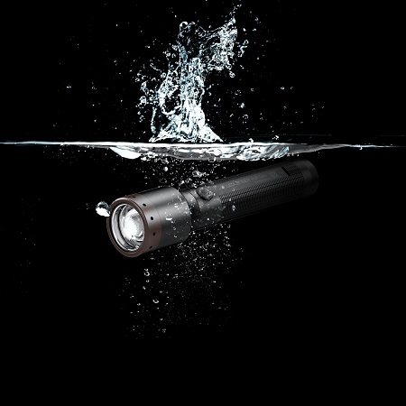 Фонарь LED LENSER P6R Core