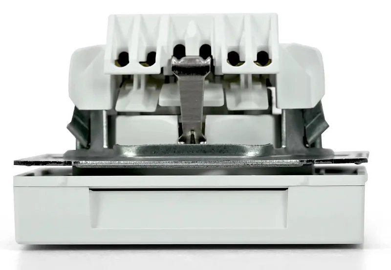 Розетка 1-я с/з со орками с крышкой IP20 Лотос (б.к.) ArtGallery SE