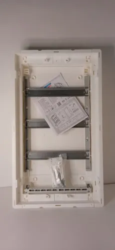 Щит встраиваемый прозр. дверь U36F (42 мод. IP40) TEHPLAST