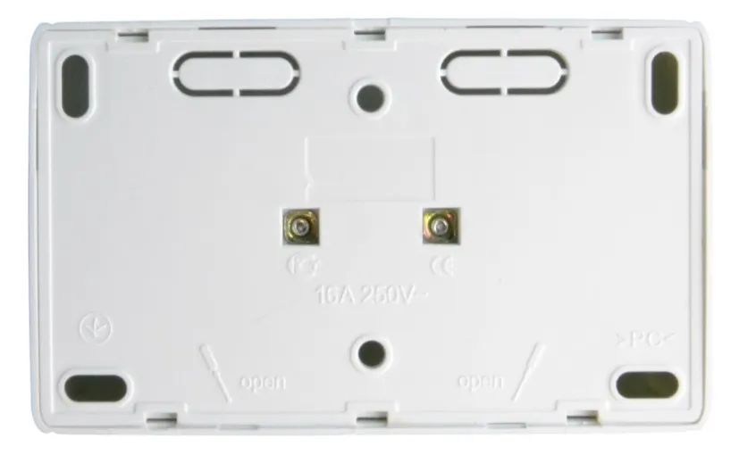 Розетка ОУ 2-я с/з белая SD-S006W "Standard" AWSproducts