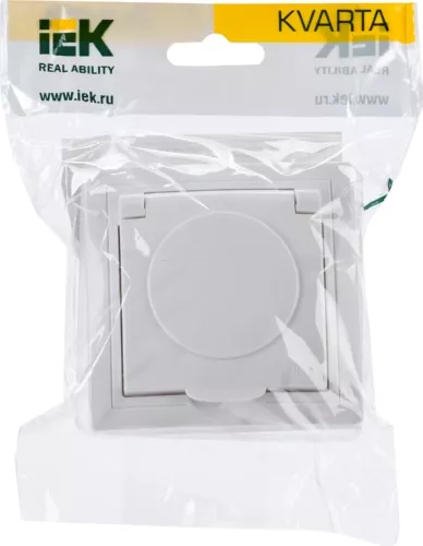 Розетка 1-я c/з со шторками с крышкой IP44 белая Кварта IEK