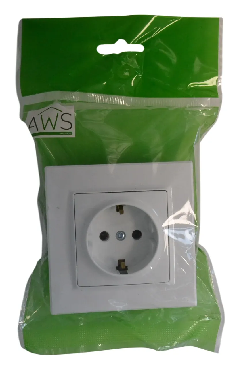 Розетка 1-я с/з белая SD-P1011W "Standard" AWSproducts