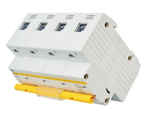 Автоматический выключатель ВА47-100 C100/4 10кА IEK