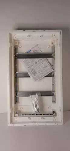 Щит встраиваемый прозр. дверь U36F (42 мод. IP40) TEHPLAST