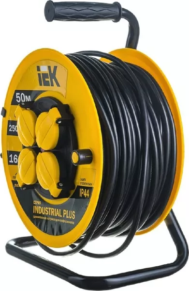Удлинитель на катушке "Industrial PLUS" УК50 4 места с/з 50м 3х1,5мм2 IP44 IEK